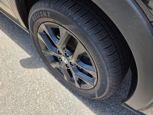 Used 2024 Honda HR-V Sport image 4