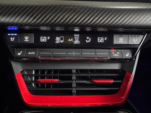 Used 2023 Audi RS e-tron GT image 37