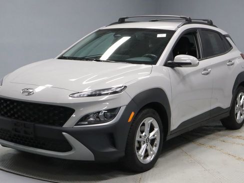 Used 2022 Hyundai Kona SEL FWD image 6