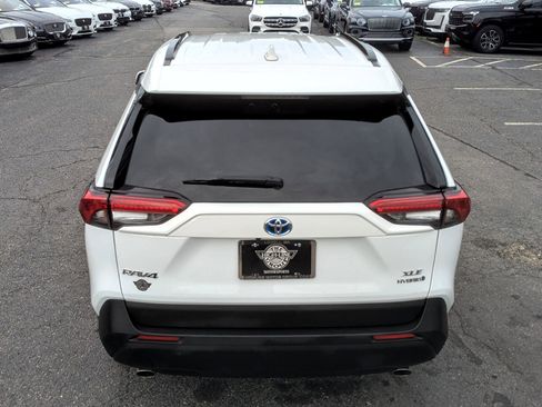 Used 2024 Toyota RAV4 XLE image 6