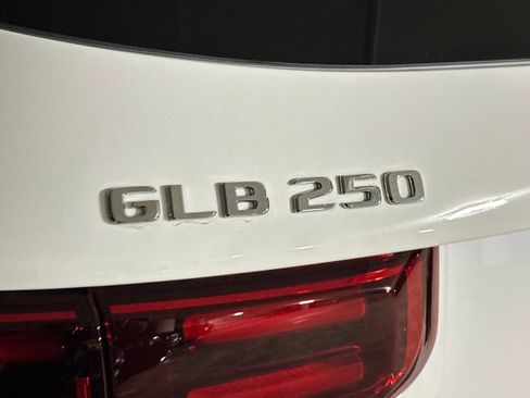 Used 2026 Mercedes-Benz GLB 250 image 20