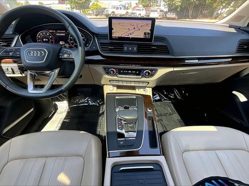 Used 2019 Audi Q5 2.0T Premium Plus w/ Premium Plus Package image 17