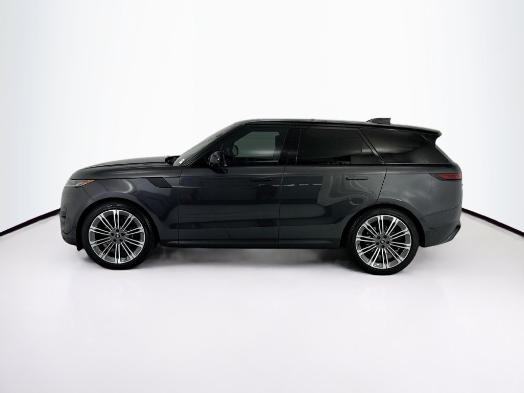 Used 2024 Land Rover Range Rover Sport SE AWD/4WD image 8