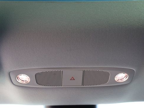 Used 2023 Tesla Model 3 Standard Range image 59