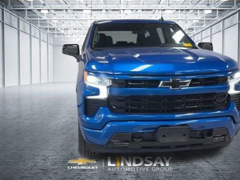 Used 2023 Chevrolet Silverado 1500 RST image 4