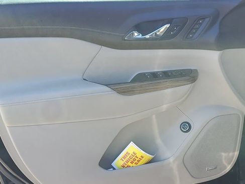 Used 2019 GMC Acadia Denali FWD image 25