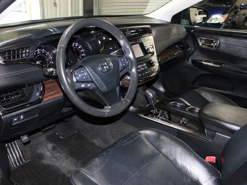 Used 2013 Toyota Avalon XLE FWD image 21
