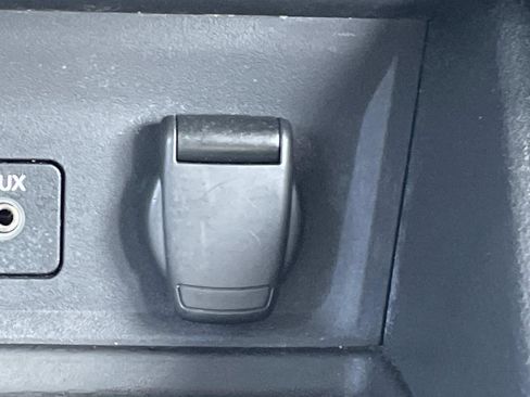 Used 2024 Nissan Sentra SV image 29