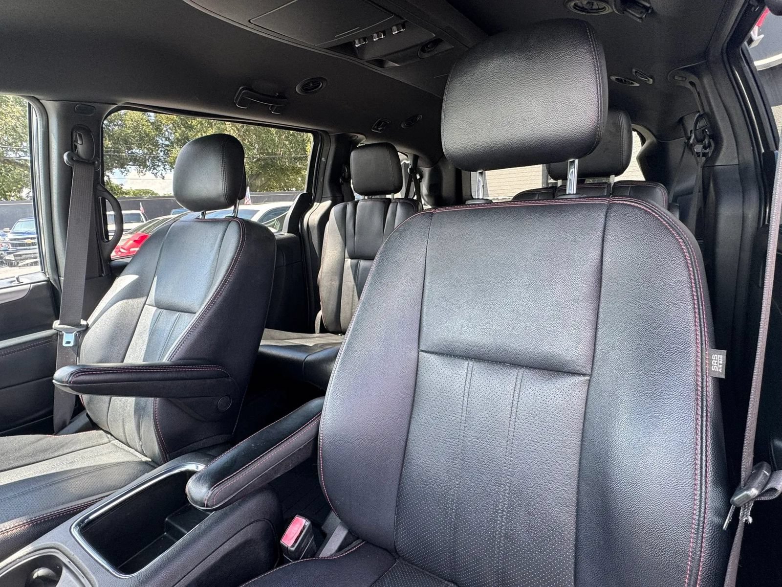 Used 2019 Dodge Grand Caravan GT FWD image 35