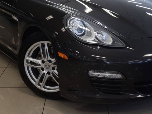 Used 2012 Porsche Panamera 4 image 4