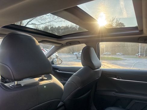 Used 2023 Toyota Camry XSE image 10