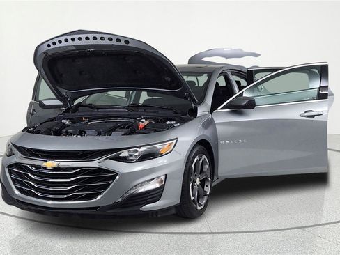 Used 2024 Chevrolet Malibu LT image 8