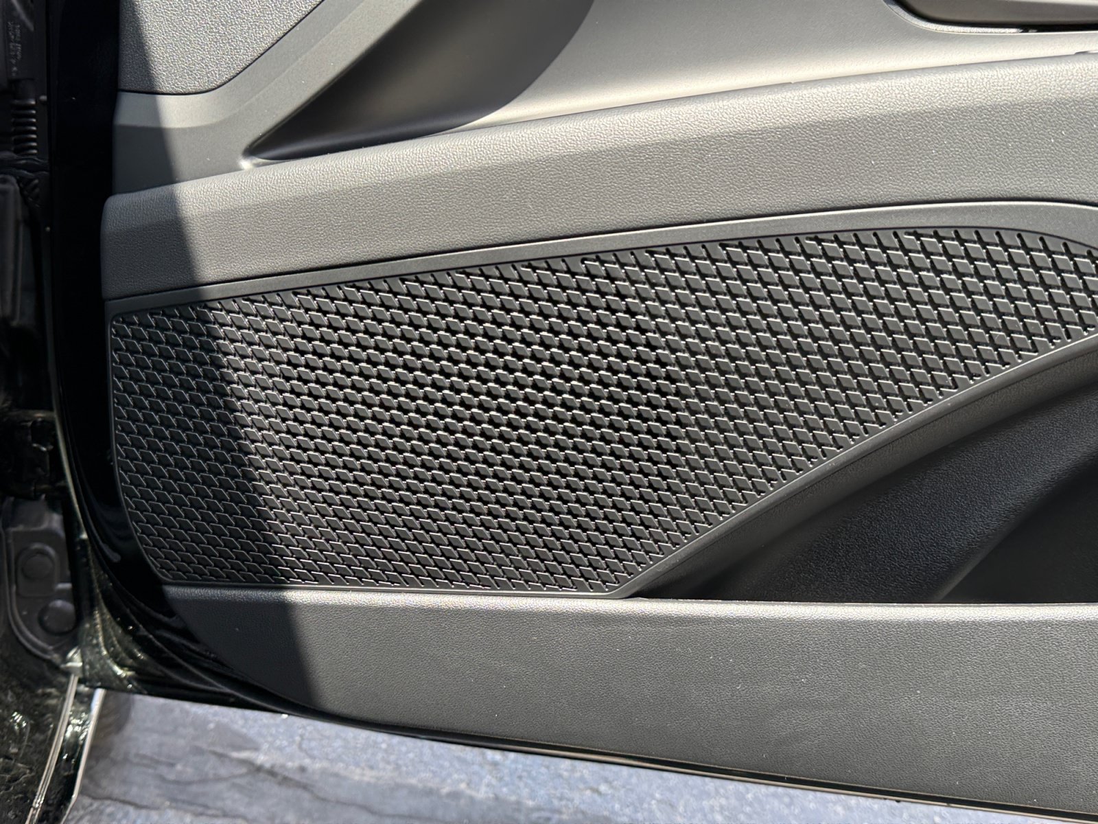New 2026 Hyundai Elantra SEL FWD image 32