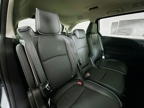 New 2026 Honda Odyssey Elite image 28