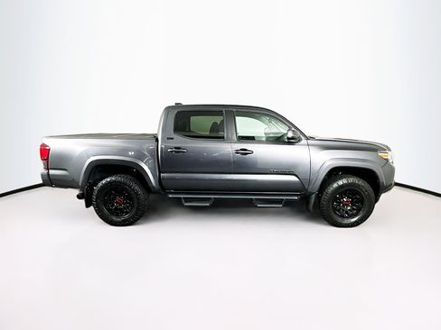Used 2022 Toyota Tacoma SR5 w/ Technology Package RWD image 10