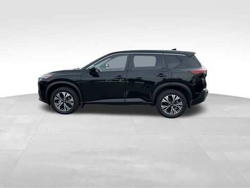Used 2023 Nissan Rogue SV image 4