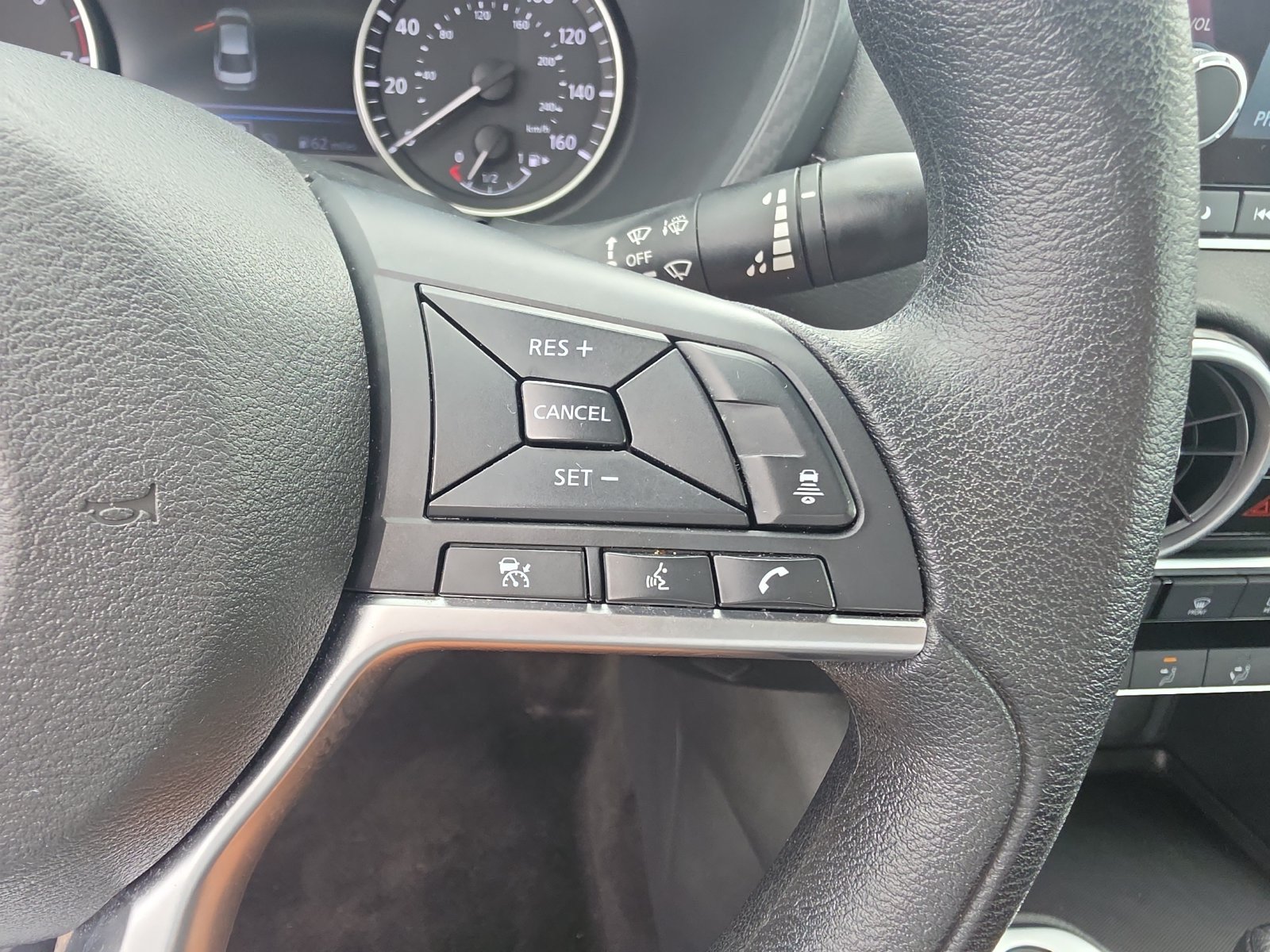 Used 2024 Nissan Sentra SV FWD image 22