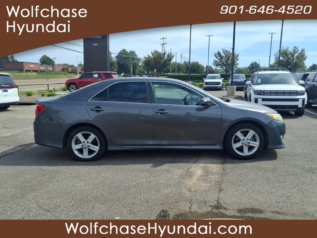 Used 2013 Toyota Camry SE FWD image 6