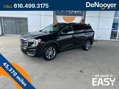 Used 2024 GMC Terrain SLT