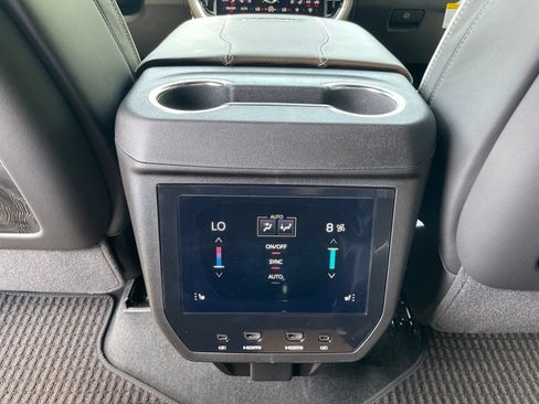 New 2026 GMC Yukon Denali Ultimate AWD/4WD image 36