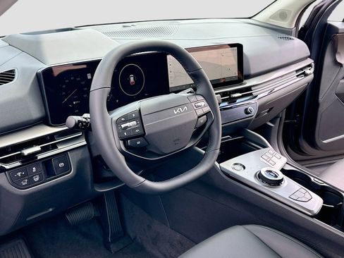 New 2026 Kia Sportage SX Prestige image 4