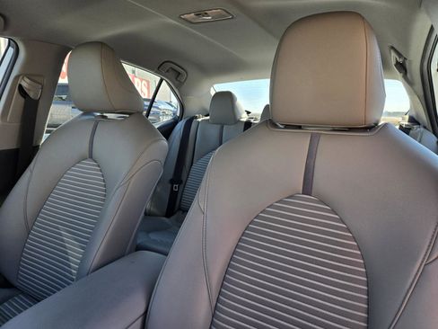 Used 2019 Toyota Camry SE image 21