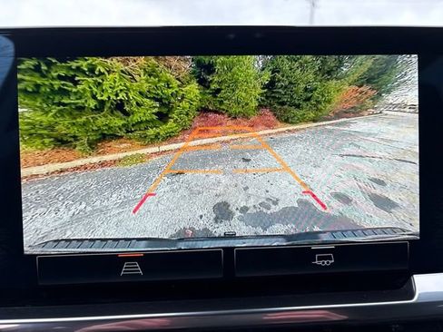 Used 2022 GMC Sierra 1500 Elevation image 39