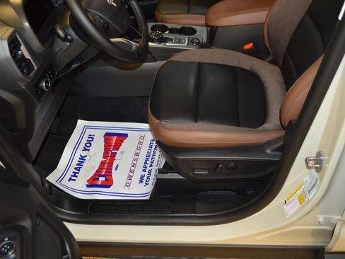 Used 2025 Ford Bronco Sport Outer Banks w/ Outer Banks Tech Package+ image 15