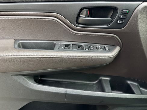 Certified 2018 Honda Odyssey EX-L image 11