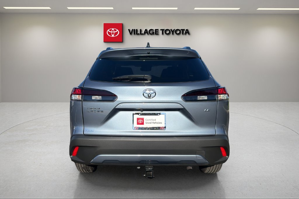 Certified 2026 Toyota Corolla Cross LE FWD image 4