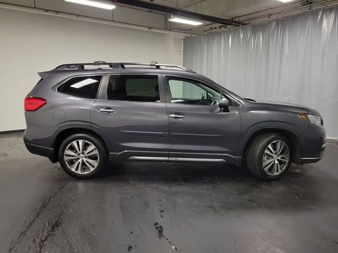 Used 2022 Subaru Ascent Touring image 9