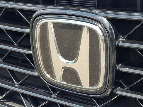 Used 2023 Honda Accord EX image 30