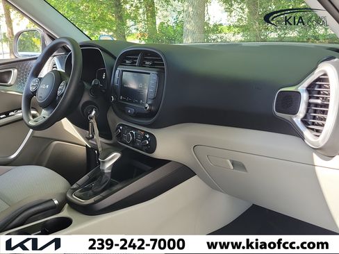 Used 2023 Kia Soul LX FWD image 26