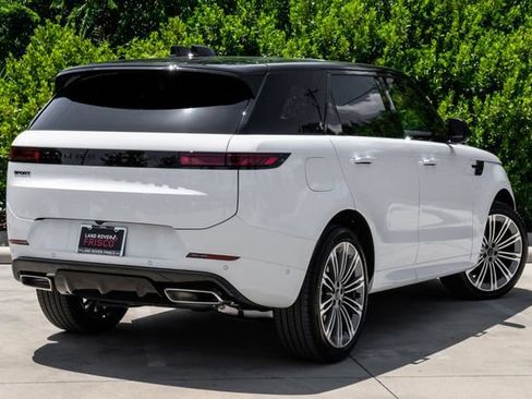 New 2026 Land Rover Range Rover Sport Dynamic SE AWD/4WD image 11