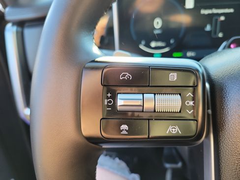 Certified 2025 Hyundai Santa Fe Limited image 7