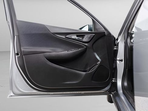 Used 2025 Chevrolet Malibu LT image 25