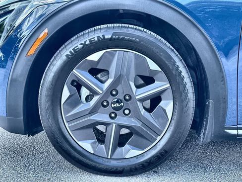 Certified 2025 Kia EV6 Light RWD image 10