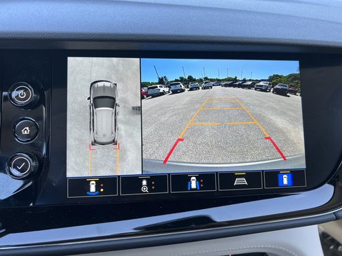 Certified 2023 Buick Envision Avenir FWD image 31