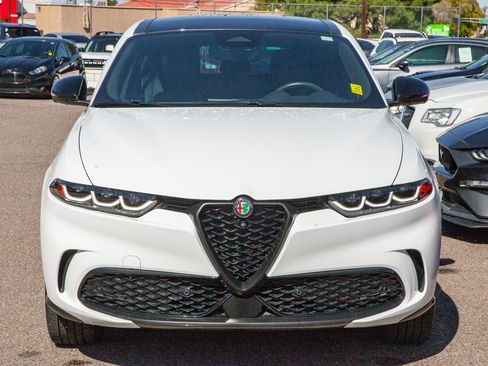 Used 2024 Alfa Romeo Tonale Veloce image 3