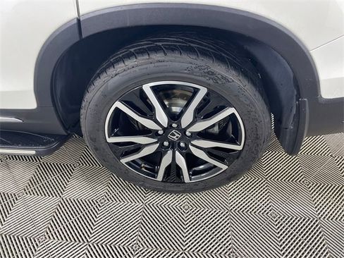 Used 2019 Honda Pilot Touring image 22