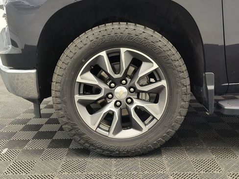 Used 2022 Chevrolet Silverado 1500 LT w/ Protection Package RWD image 11