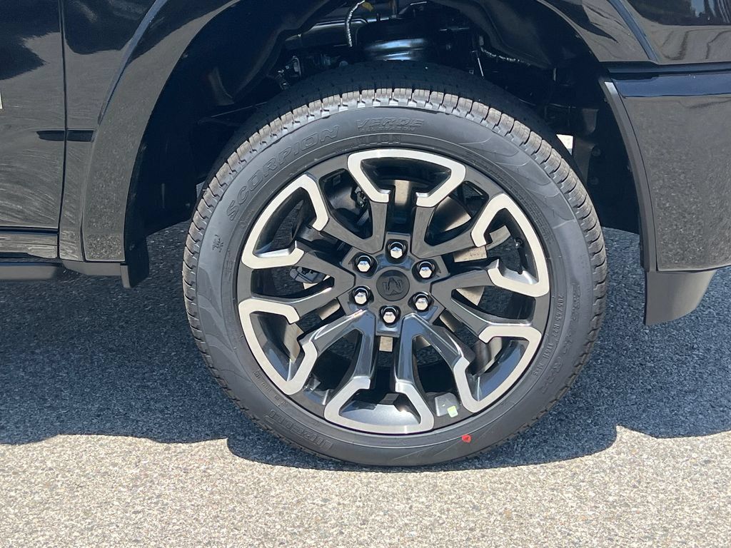 New 2026 RAM 1500 Limited AWD/4WD image 12