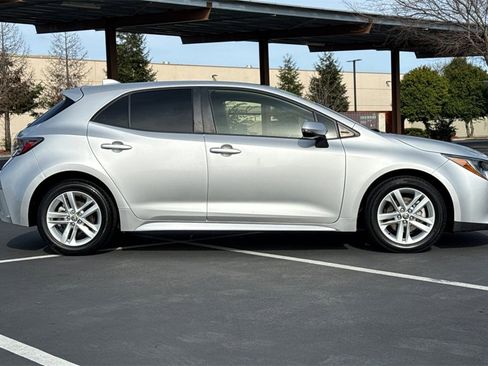 Used 2020 Toyota Corolla Hatchback image 8