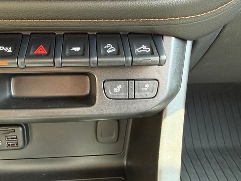 Used 2022 GMC Canyon AT4 w/ Driver Alert Package AWD/4WD image 56