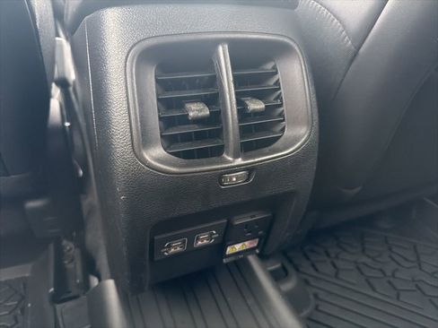 Used 2021 Jeep Cherokee Latitude Lux w/ Comfort/Convenience Group image 34