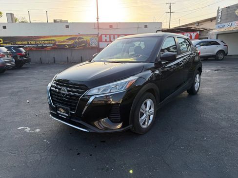 Used 2024 Nissan Kicks S FWD image 2