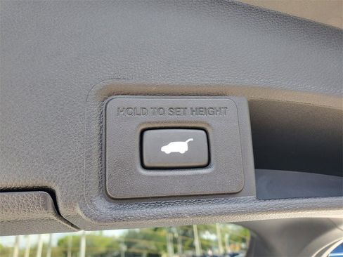 Used 2023 Acura RDX AWD image 9