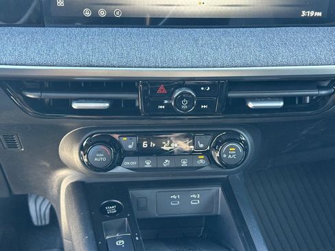 New 2026 Nissan Kicks SV w/ SV Premium Package image 29