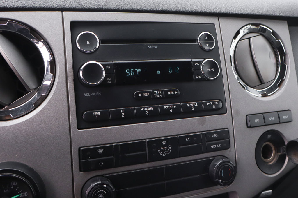 Used 2015 Ford F650 2WD Crew Cab Super Duty image 26
