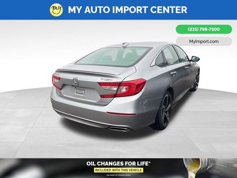 Used 2018 Honda Accord Sport image 5